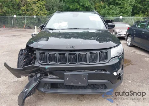 2021 Jeep Compass Altitude 4X4 z USA, uszkodzony, nr VIN 3C4NJDBB2MT573130